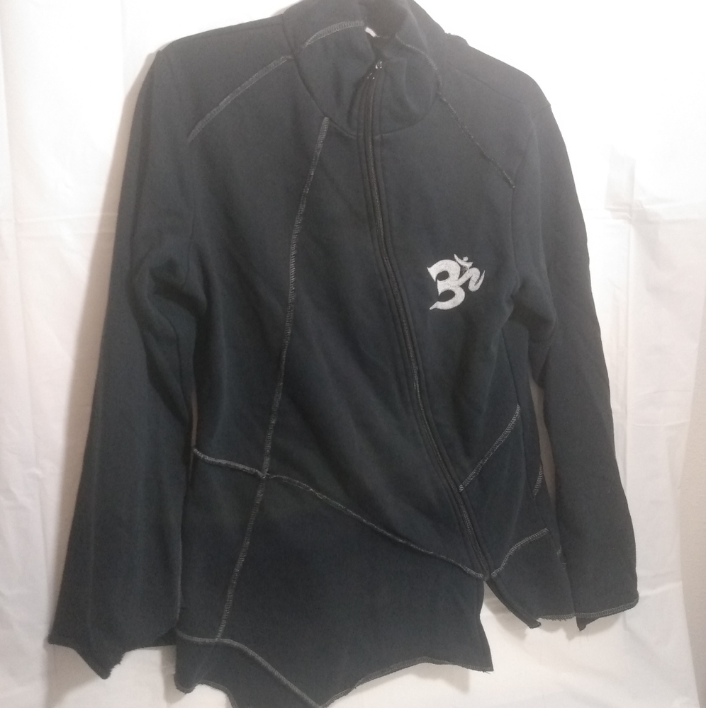 Yak and yeti black zip up sweatshirt